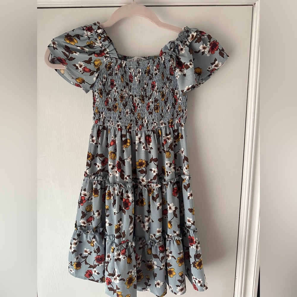 Ivy City Co. Girls’ Floral Smocked Dress – Like New!